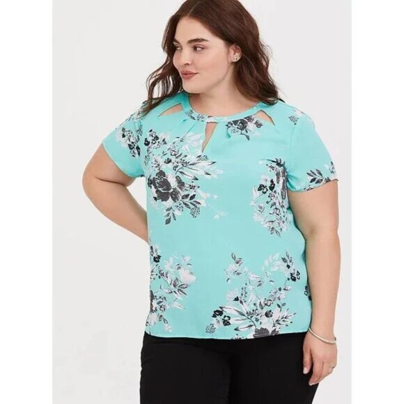 Torrid Aqua Blue Black White Floral Georgette Lightweight Keyhole Blouse - Picture 1 of 8